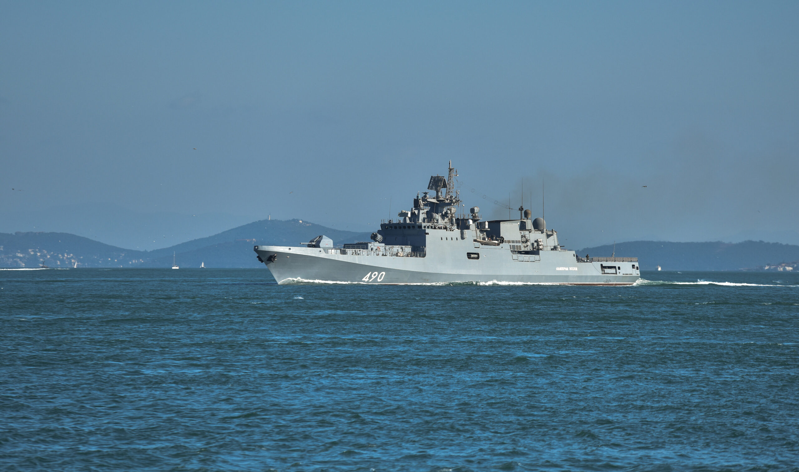 RUS SAVAŞ GEMİLERİ BİR ANDA ORADA ORTAYA ÇIKTI