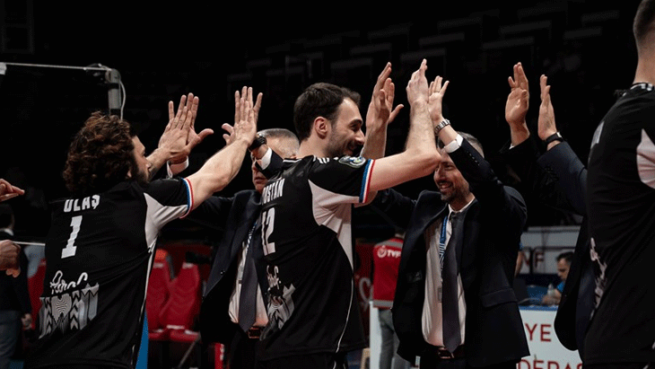 HalkbanK, Spor Toto’yu karar setinde mağlup etti ve sezonu 3. tamamladı