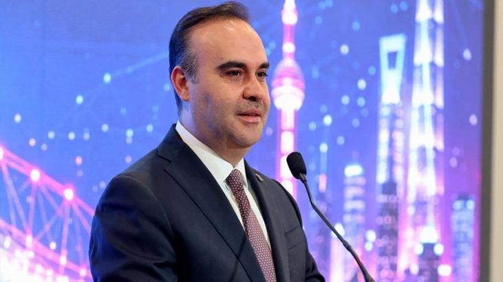 Bilim Olimpiyatları’nda madalya alan öğrencilere Bakan Kacır’dan tebrik