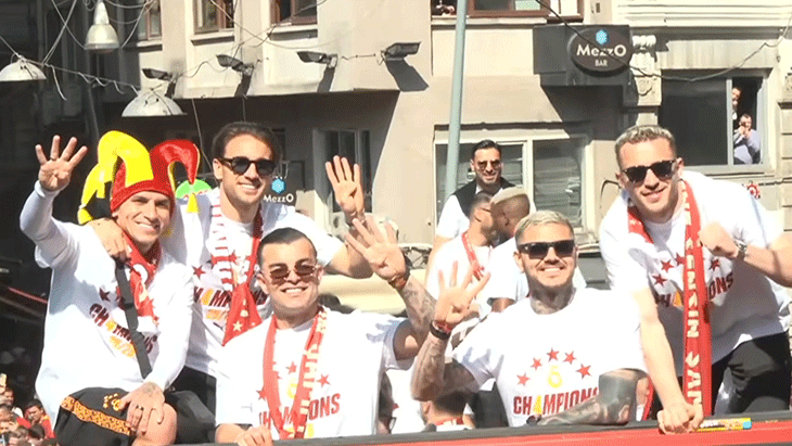 CANLI | Galatasaray üst üste 4. şampiyonluğunu kutluyor! Yunus Akgün ve Torreira’dan Icardi’ye: Gitme
