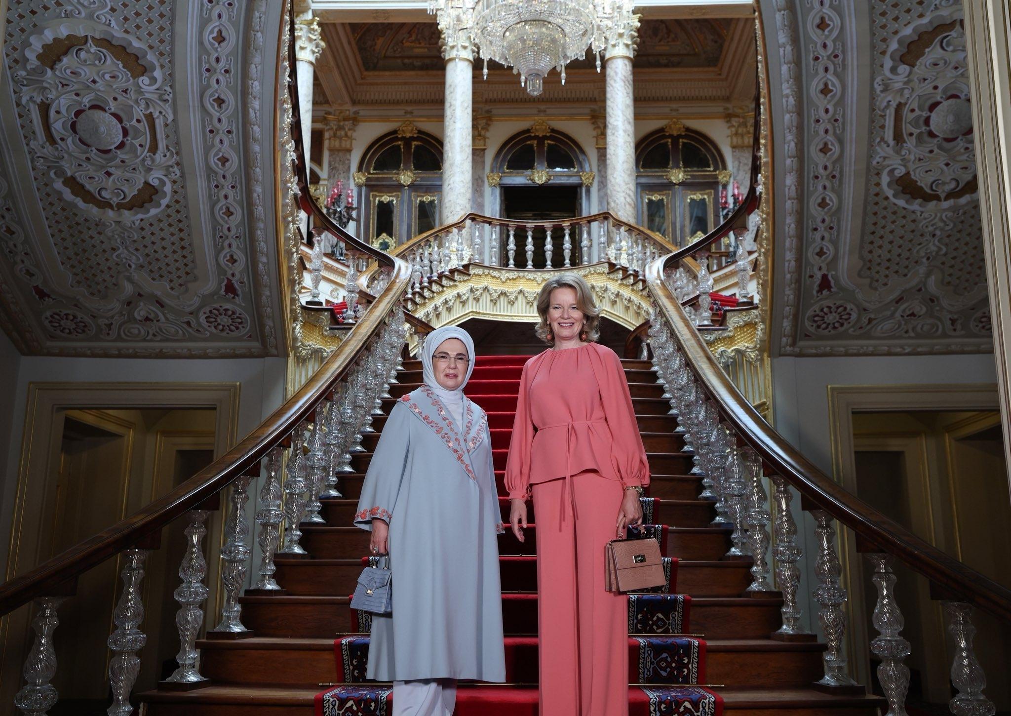 Emine Erdoğan, Belçika Kraliçesi Mathilde’yle bir araya geldi