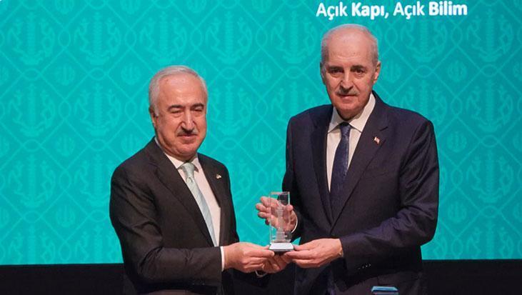 İstanbul Üniversitesi’nde “Onur” gecesi! TBMM Başkanı Kurtulmuş: Sözü güçlü, gücü tesirli bir Türkiye’yi el birliğiyle kuracağız