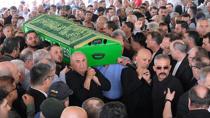 Mevlüt Çavuşoğlu’nun kardeşi toprağa verildi