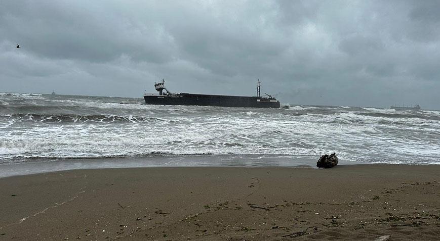 Sakarya’da kargo gemisi karaya oturdu! 8 mürettebat için kurtarma çalışmaları başlatıldı